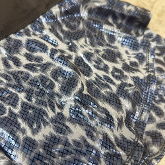 Blue Leopard Print Skirt with Shine - Athletic Skirt w Shorts - Size Medium - Picture 3 of 3